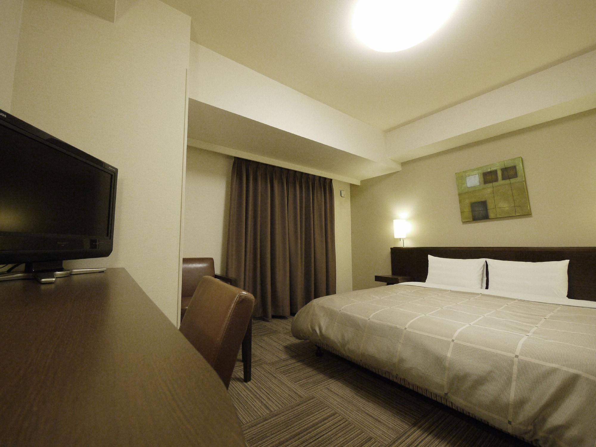 Hotel Route-Inn Hisai Inter Цу Екстериор снимка